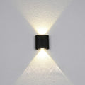 2W black LED wall light with size dimensions 80 x 80 x 35 mm