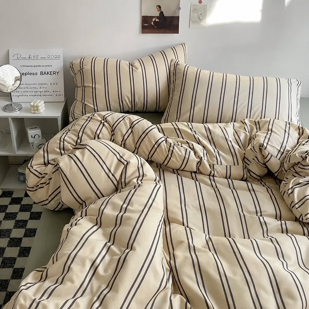 Soft Knit Printed Bedding Set – Duvet Cover, Sheet & Pillowcases