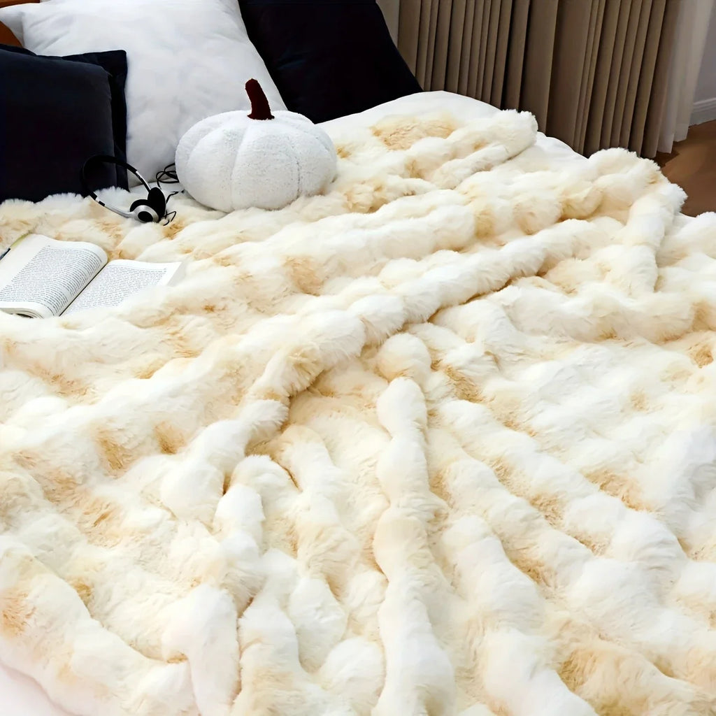 Plush Faux Fur Throw Blanket | Soft Polyester Cosy Blanket for Sofa & Bed