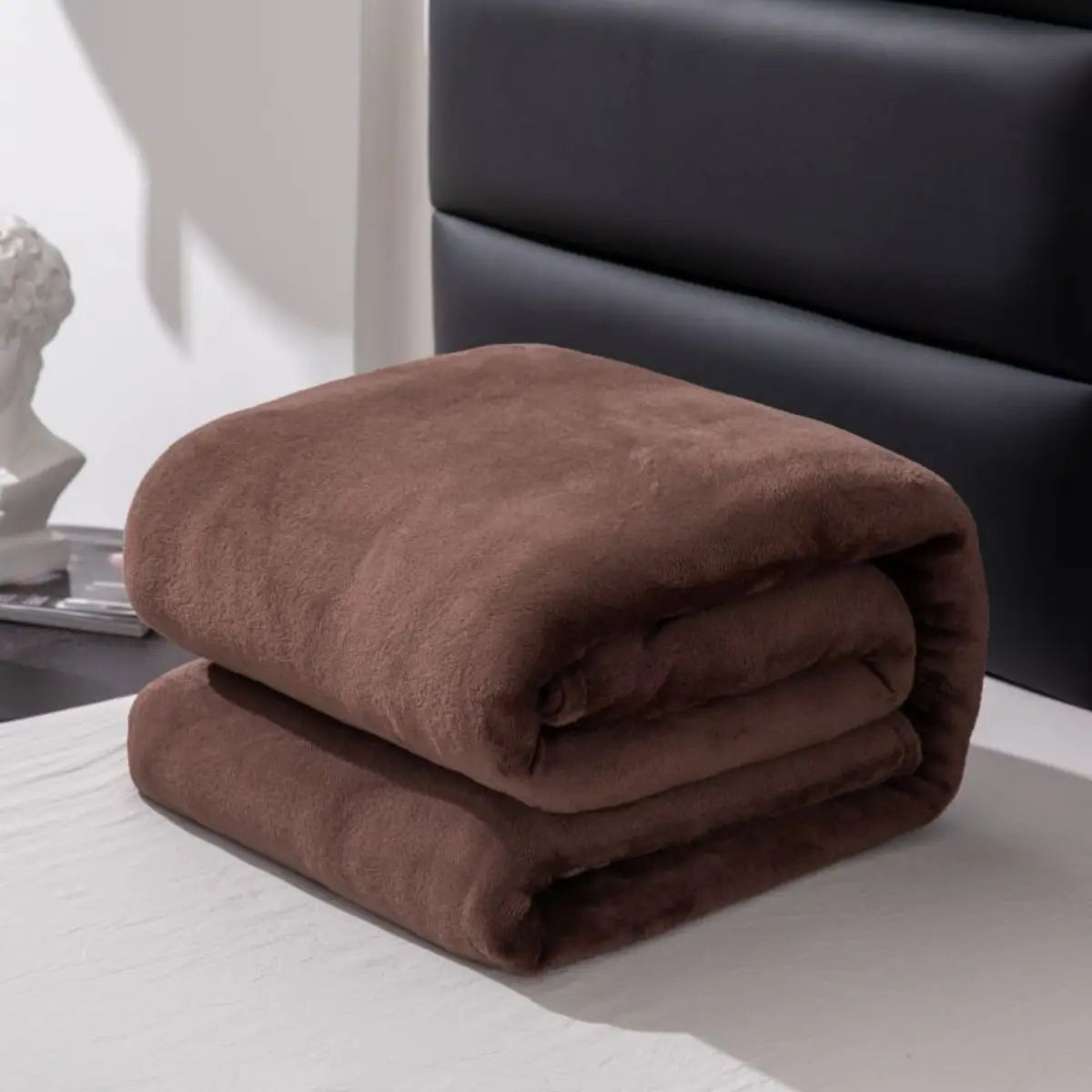 Solid Colour Thick Fleece Blanket | Aesthetic Pad
