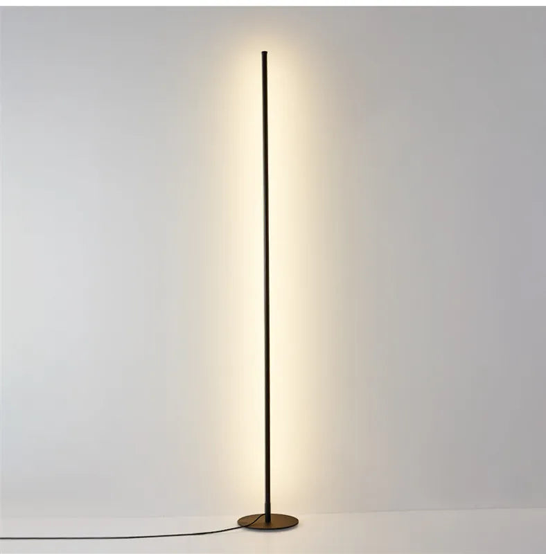 Straight Light 120cm — Tall linear LED floor lamp with slim upright form and round base, 120cm high.