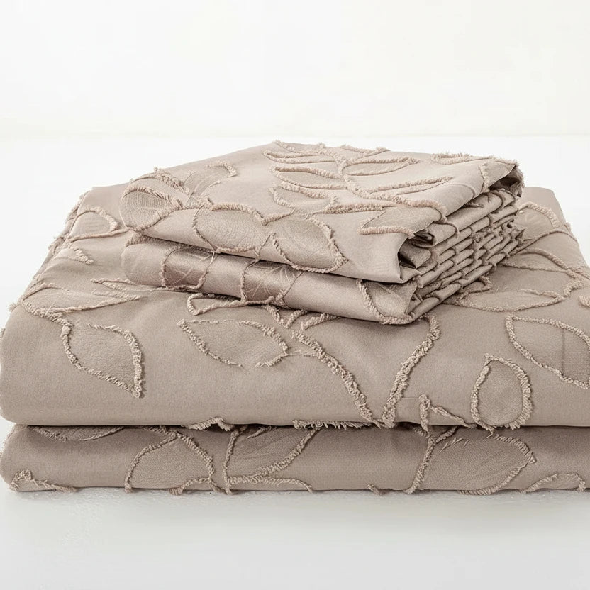 Close-up of duvet cover set showing 2 pillowcases and zipper closure